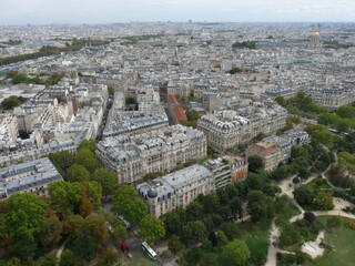 高台から見える街並み　Cityscape of Paris