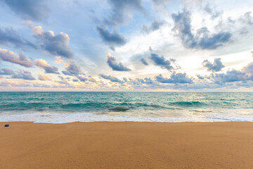 Fototapeta na wymiar Sea beach wave sunset sky with cloud summer vacation concept