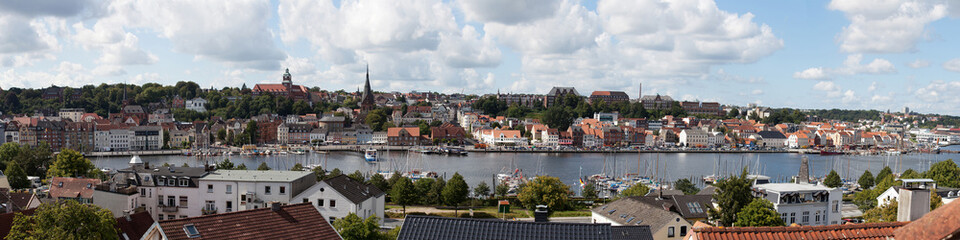 Fototapeta na wymiar Flensburger Hafen Panorama
