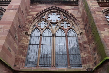 Fototapeta na wymiar La cathedrale de Strasbourg, de style gothique, vue de l'exterieur, ville de Strasbourg, département du Bas Rhin, France