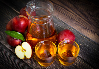 apple juice fruit on wooden background
