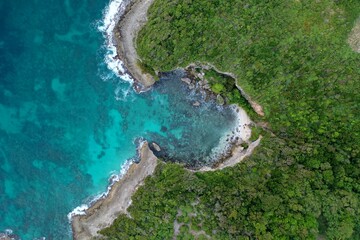 Vue d'en haut du littoral de Guadeloupe