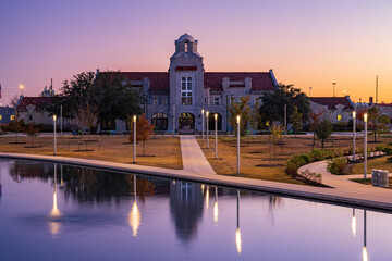 Night view of the Union Station