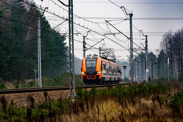 kolej-tory-pociąg © JacoPoland