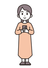 両手で持ったスマホを見ている若い女性のイラスト素材