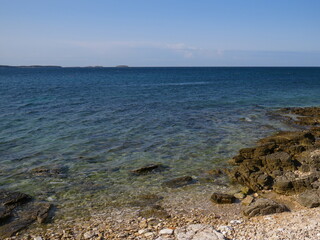 Küste, Strand in Istrien, Kroatien
