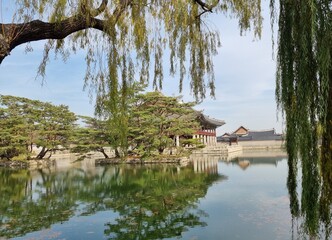 Obraz premium The beauty of an old palace in Korea