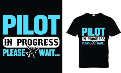 pilot in progress please wait... - T-Shirt 