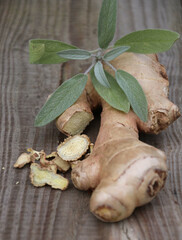 tee aus ingwer und salbei