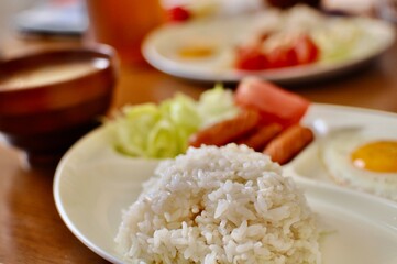 食事　ご飯