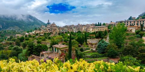 Panoramasicht auf Valdemossa - Mallorca, Spanien