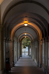 Obraz premium Bern, Switzerland - 2021: Traveling on the streets of this amazing Swiss city, next to its main landmarks. Great architecture and beautiful sights.