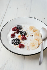 Muesli breakfast banana raspberry blackberry