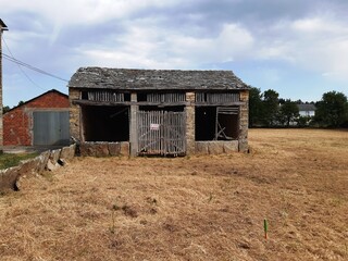 Antiguo galpón en Galicia