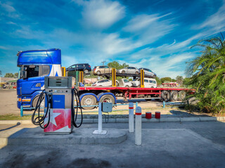 Heavy-duty truck carry cars