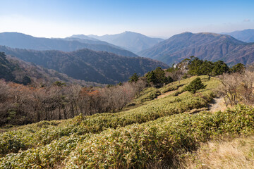 Naklejka premium 【徳島県】剣山からみる山脈の風景 登山 