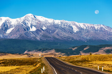 Paved highway - Chuisky tract. Kurai, Altai
