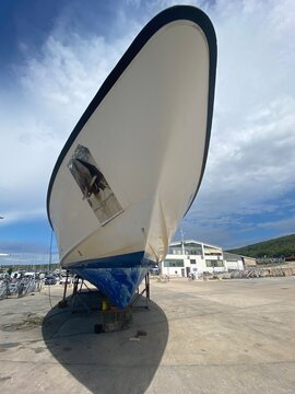Werft Hafen Dock Trockendock Schiffbauplatz f&uuml;r Boot Schiff Yacht F&auml;hre 
