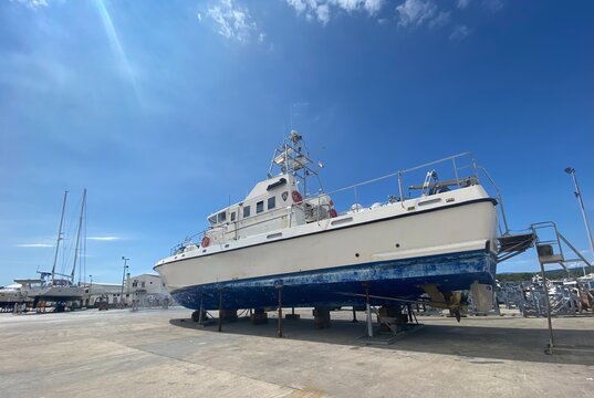Werft Hafen Dock Trockendock Schiffbauplatz f&uuml;r Boot Schiff Yacht F&auml;hre 