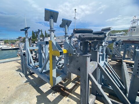 Werft Hafen Dock Trockendock Schiffbauplatz f&uuml;r Boot Schiff Yacht F&auml;hre 