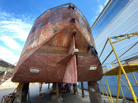 Werft Hafen Dock Trockendock Schiffbauplatz f&uuml;r Boot Schiff Yacht F&auml;hre 