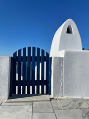 une porte typique de santorin