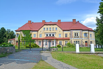 Fototapeta na wymiar View of the high school building (formerly Lauken Castle). Saranskoye village, Kaliningrad region