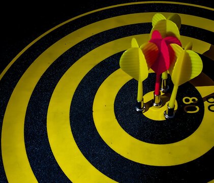 dart on target