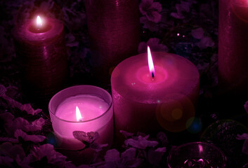candle burn black background light a lot violet purple blue