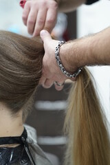 Shirring long hair in a hairdresser's shop is a frequently ordered procedure. As it helps the hair look more voluminous