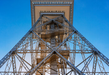 Fototapeta na wymiar der neu restaurierte Berliner Funkturm auf dem Messegelände