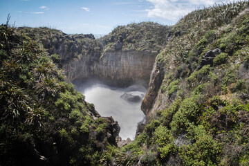 Fototapeta na wymiar The natural cliff and rock formations seen at Punakaiki, New Zealand.