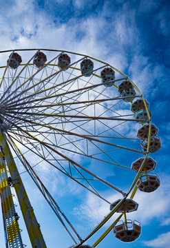 grande roue bleu 