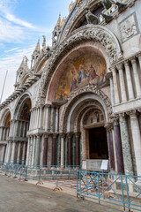 Fototapeta premium Facade of the Main Gate of the St Mark's Basilica in Venice