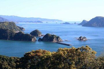 日南海岸　腕島が見える風景	