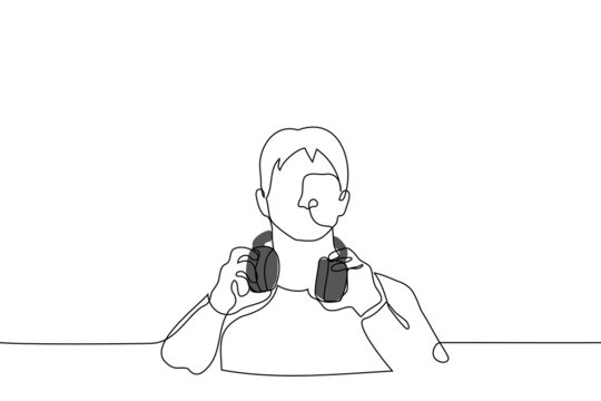 Man Has Taken Off Overhead Headphones From  Ears And Listens Attentively To Extraneous Noise Or Is Distracted And He Is Listening To Speaker - One Line Drawing Vector. Concept To Interrupt Listening