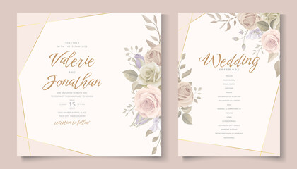 Obraz na płótnie Canvas Beautiful soft floral and leaves wedding invitation card