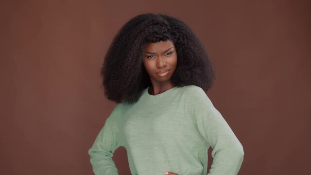 Stressed irritated lady unfair bargain reaction distrustful face