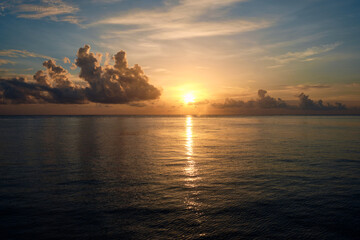 Fototapeta na wymiar Seascape. Dawn over the Atlantic Ocean.