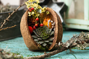 Little flower arrangement with amaranth