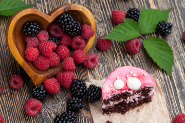 puff chocolate cake with berry filling