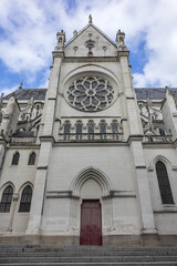 Fototapeta na wymiar Basilica of Saint-Nicolas de Nantes (1869) - neo-Gothic Catholic basilica located in city center of Nantes. Loire Atlantique, France.