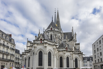 Fototapeta premium Basilica of Saint-Nicolas de Nantes (1869) - neo-Gothic Catholic basilica located in city center of Nantes. Loire Atlantique, France.
