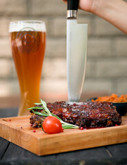 steak with beer