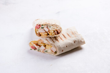 Obraz na płótnie Canvas chicken shawarma