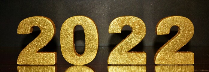 Números dorados formando el año 2022