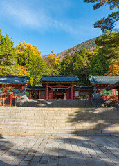 栃木県日光市二荒山神社中宮祠の唐門