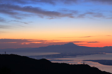 Fototapeta premium 鳥取県の伯耆大山の日の出