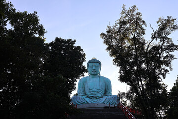 Obraz premium Big blue buddha in Lampang on the mountain