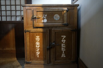 Fototapeta premium 古い冷蔵庫